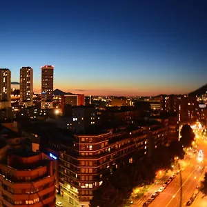 Superviews, Parking 24h Vigilado Incluido Y Netflix En Habitación Independiente Con Baño Privado En Particular, Français&english Habitación en casa particular